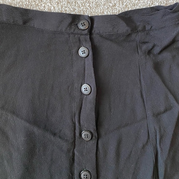 NWOT TOBI Black Button Front Skirt Size Small - Picture 3 of 3